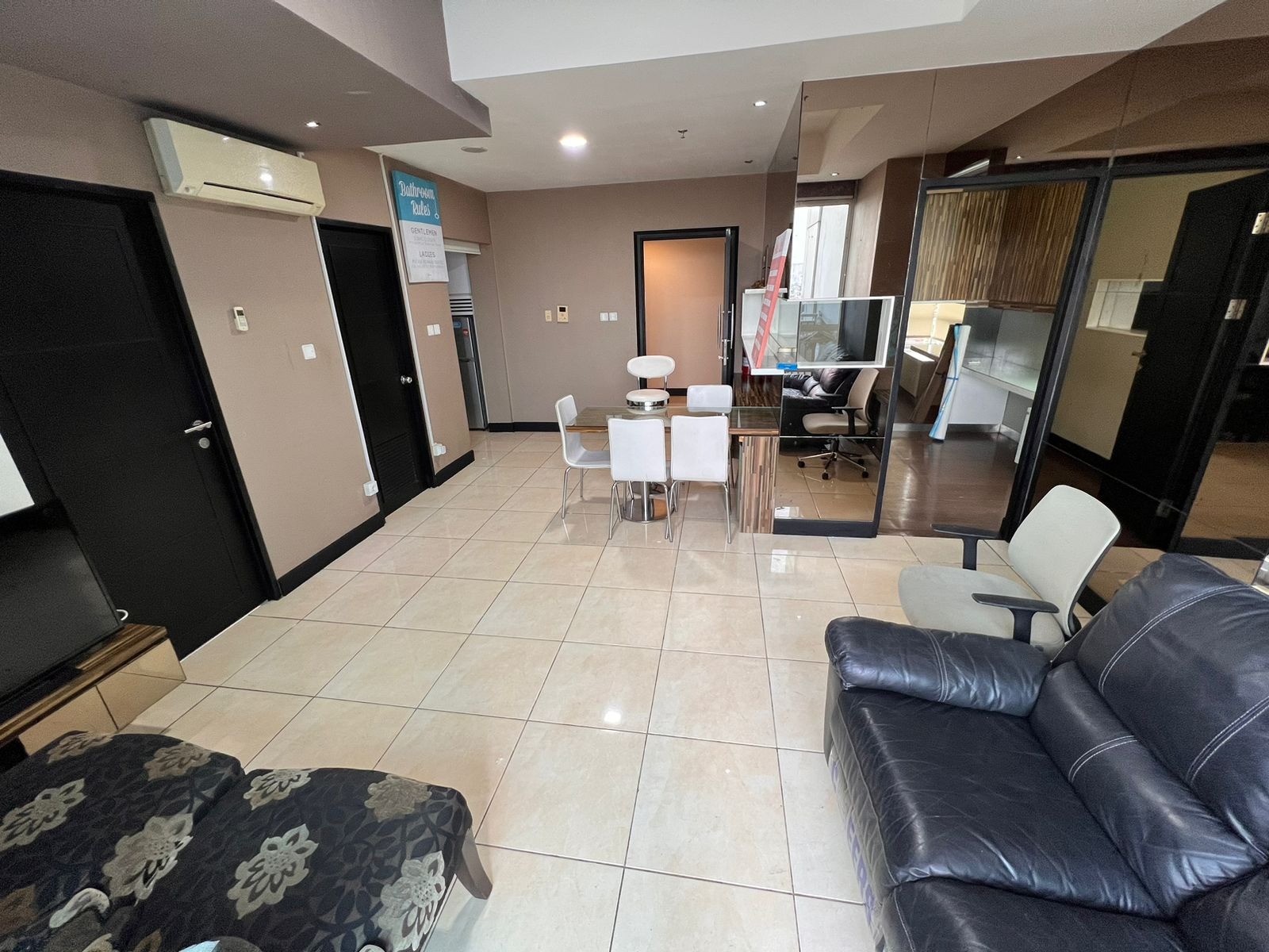 SEWA Apartment Essence Darmawangsa TOWER EMINENCE - Tipe 2 KT - Furnished