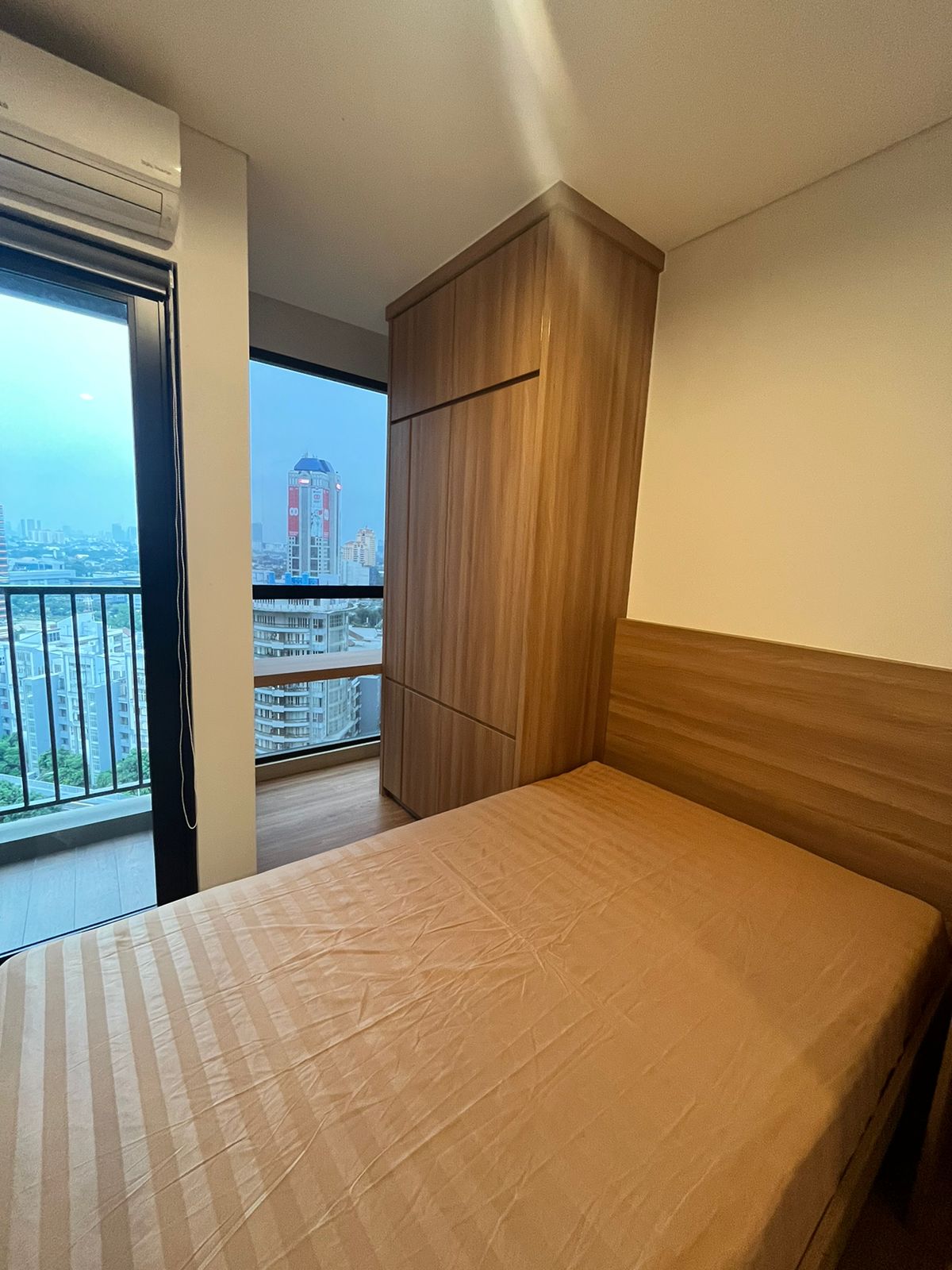 Disewakan Apartemen Newton 2 Tipe Studio Room Kondisi Fully Furnished