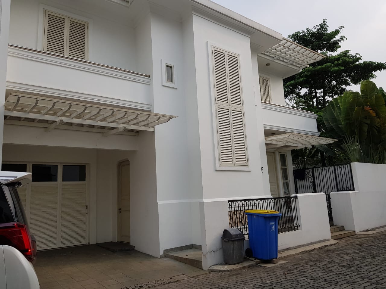 Dijual Rumah Tipe 3 Kamar Tidur di Kemang Jakarta Selatan Private Pool