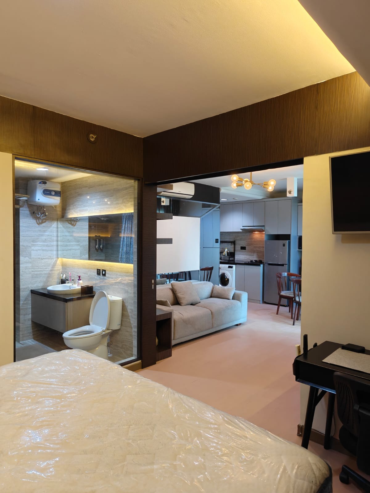 RARE UNIT Apartemen Woodland Park Residence Area Kalibata Tipe 2 BR - Luas 61 m2 - Furnished