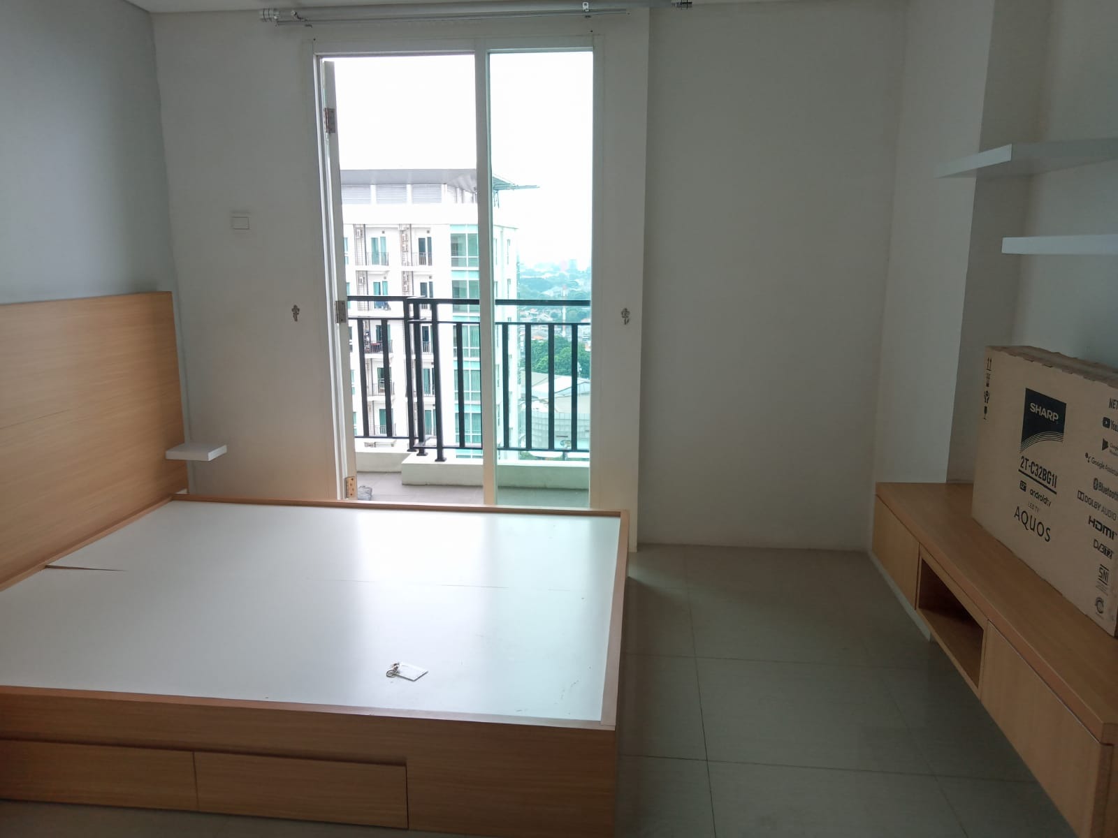 JUAL Apartemen Woodland Park Residence Area Kalibata Tower Trembesi Tipe Studio - Luas 28 m2 - Furnished