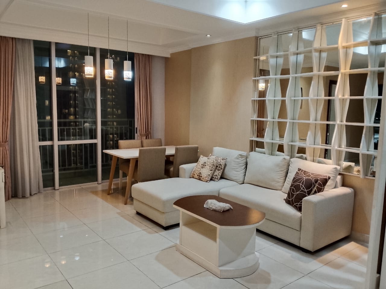 Disewakan Apartemen Denpasar Residence Tipe 2 Kamar Tidur Kondisi Furnished